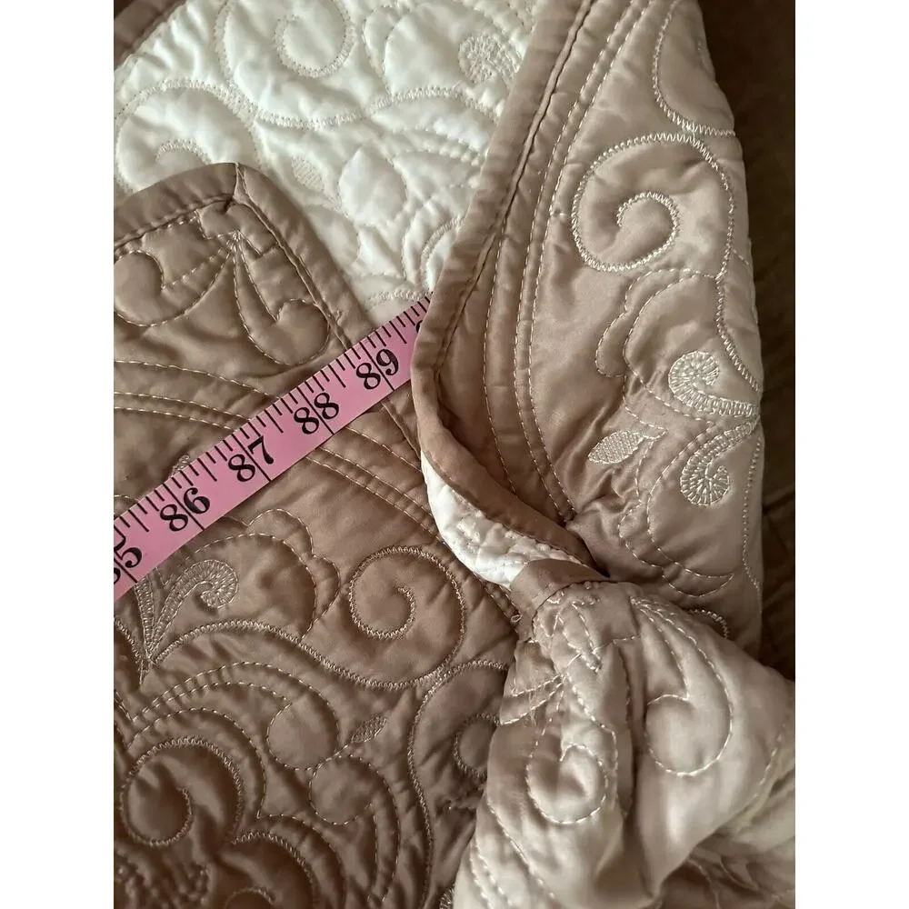 Reverse Bedspread Quilted Medallion Pattern Khaki Golden Brown Cream Full/Queen
